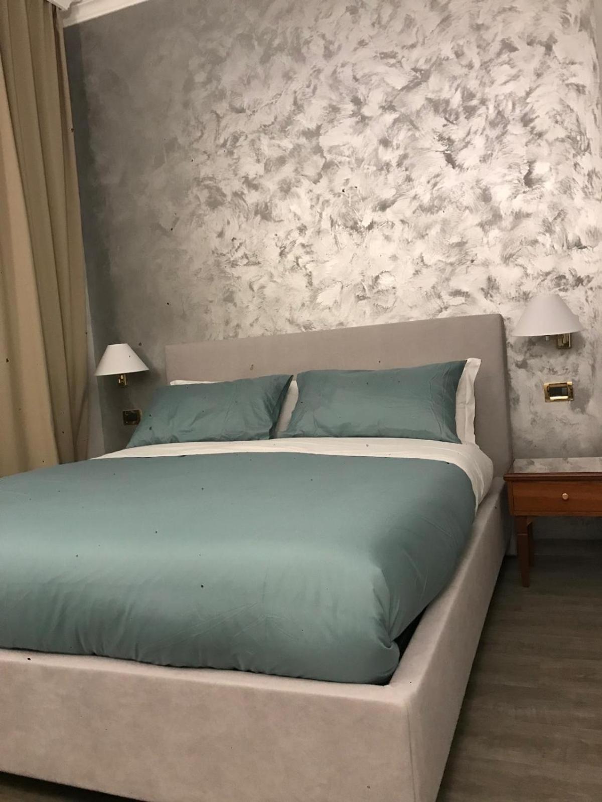 Sandel Giubileo 2* Roma